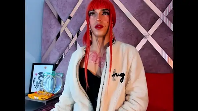 MeghanQueen   online show from March 28, 5:52 am