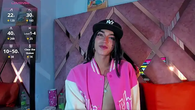 MeghanQueen   online show from February 17, 4:10 am