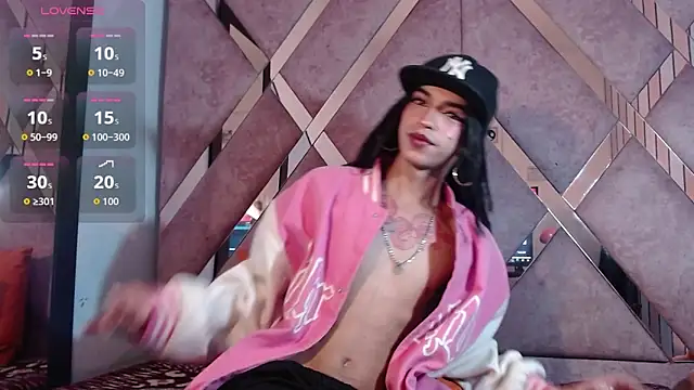 MeghanQueen   online show from February 24, 6:03 am