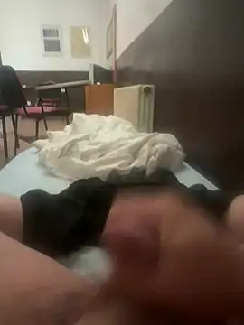 Can3438q online show from April 18, 1:13 pm