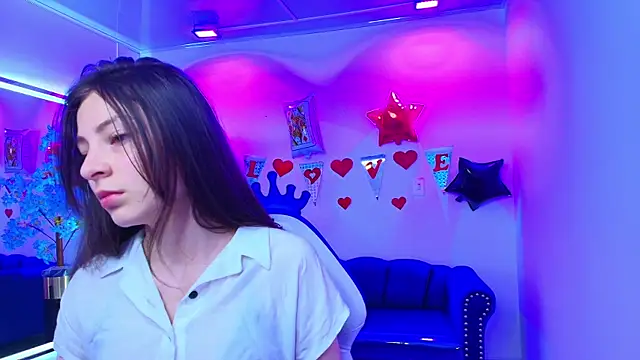 Madisson pitman online show from February 13, 7:36 pm