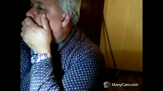 swichcassanesi online show from February 9, 8:51 pm