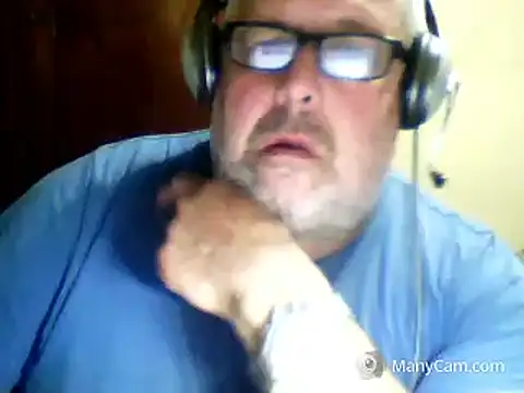 swichcassanesi online show from May 6, 8:57 pm