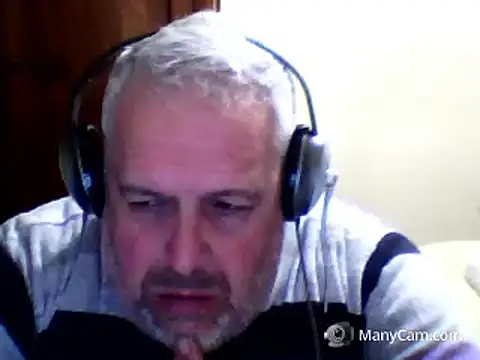 swichcassanesi online show from April 18, 8:09 pm