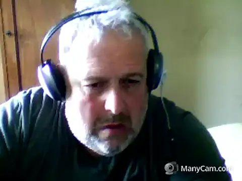 swichcassanesi online show from April 19, 11:55 am