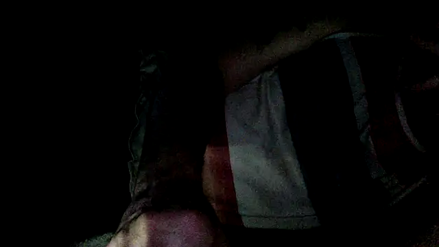 Snapshot of dollar_sub chatting on March 2, 5:19 am dollar sub online show from March 2, 5:19 am