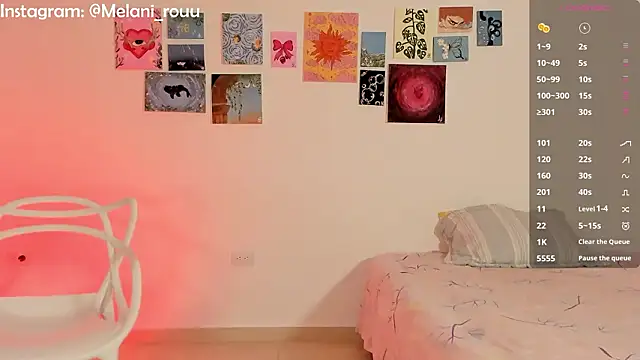 melrousses  online show from February 18, 4:32 am