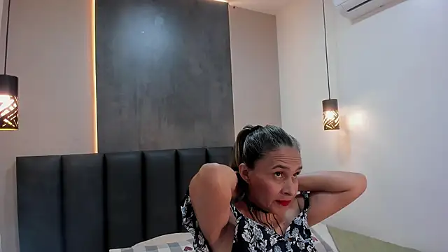 THALIAGRAY   online show from February 10, 2:54 am