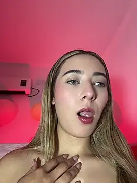 kloe  t18 online show from April 21, 4:35 pm