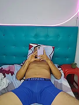 junior men22 online show from February 21, 12:40 pm