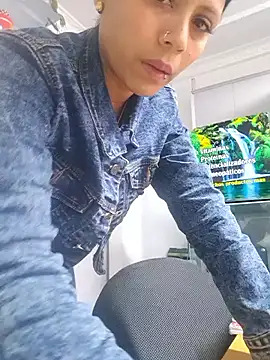 Snapshot of Tatianna_Loove_ chatting on February 15, 3:11 pm Tatianna Loove online show from February 15, 3:11 pm