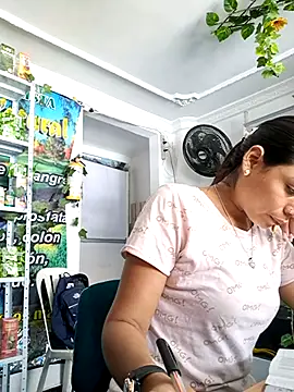 Tatianna Loove  online show from May 13, 3:41 pm