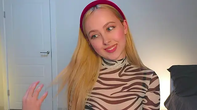 Snapshot of xloex chatting on February 7, 10:40 pm xloex online show from February 7, 10:40 pm