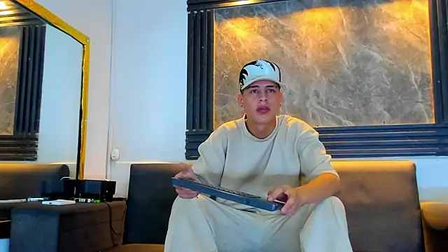 Dominic 26 online show from March 1, 8:09 pm