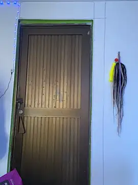 suky pou online show from February 20, 3:25 pm