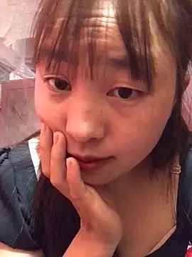 honeyyy110 online show from March 3, 1:45 am