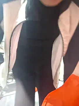 Snapshot of Mey_mey2k3 chatting on February 11, 3:39 am Mey mey2k3 online show from February 11, 3:39 am