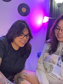 KittyTatts online show from February 21, 2:57 am