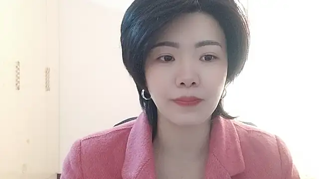 Snapshot of Nikishine chatting on February 10, 2:10 am Nikishine online show from February 10, 2:10 am