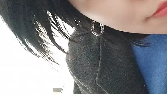 Snapshot of Nikishine chatting on February 9, 6:00 am Nikishine online show from February 9, 6:00 am