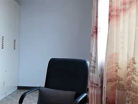 Snapshot of Nikishine chatting on February 7, 5:26 am Nikishine online show from February 7, 5:26 am