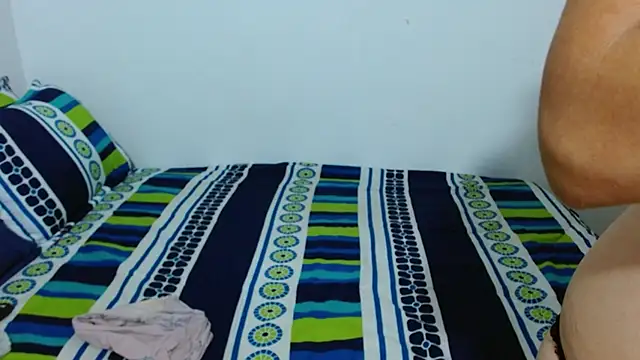 daniela pra online show from March 27, 2:09 am