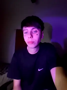 Snapshot of sableye21 chatting on March 27, 4:43 am sableye21 online show from March 27, 4:43 am