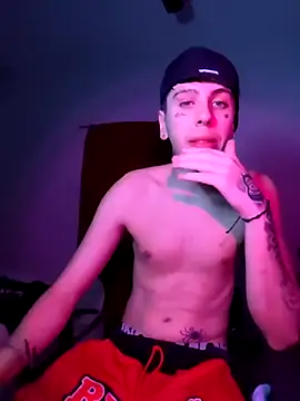 Snapshot of sableye21 chatting on April 2, 3:24 am sableye21 online show from April 2, 3:24 am