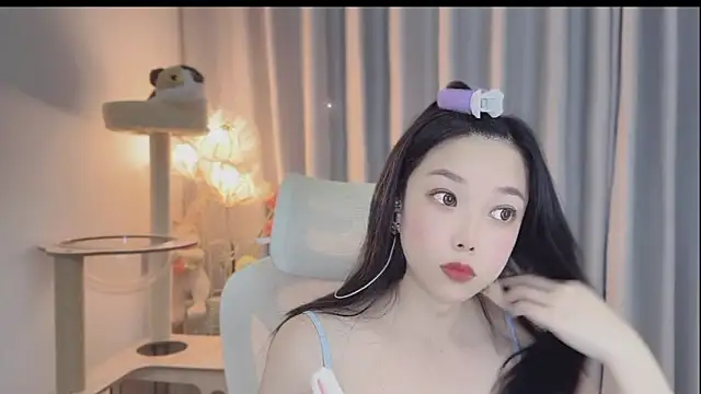 Yumi yuni online show from May 8, 1:26 pm