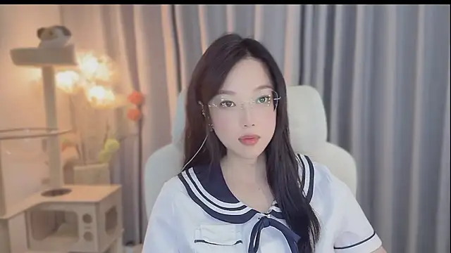 Yumi yuni online show from May 9, 2:53 pm