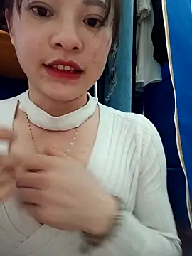 Snapshot of sushi-asa chatting on February 3, 8:52 am sushi-asa online show from February 3, 8:52 am