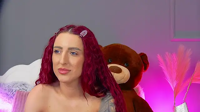CrystalRedd online show from May 7, 5:27 pm