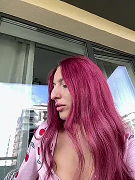 Snapshot of CrystalRedd chatting on July 15, 6:42 am CrystalRedd online show from July 15, 6:42 am