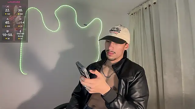 rafael stone11 online show from March 19, 12:54 am