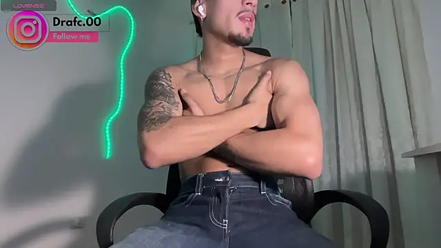 rafael stone11 online show from May 15, 1:03 am