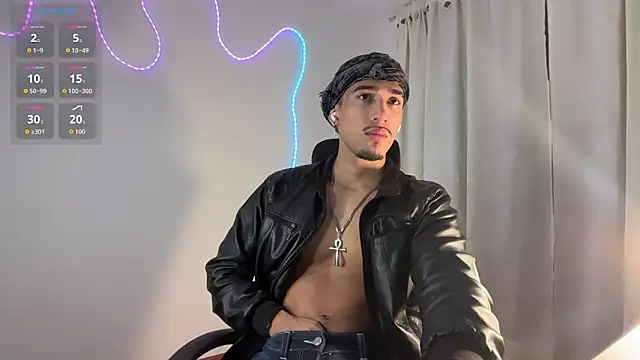 Snapshot of rafael_stone11 chatting on February 9, 1:58 am rafael stone11 online show from February 9, 1:58 am