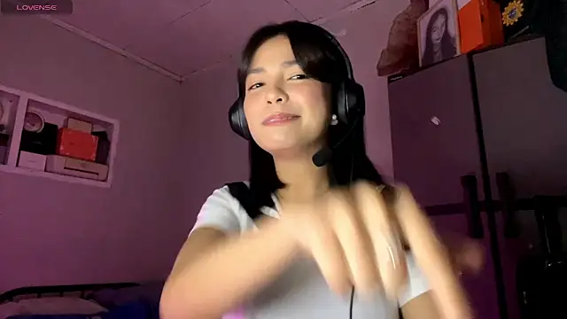 ConstancePorrini online show from February 3, 3:28 pm