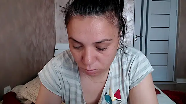 Snapshot of LorraGrey chatting on July 3, 3:46 am LorraGrey online show from July 3, 3:46 am