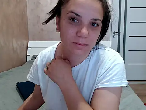 LorraGrey online show from May 9, 3:21 am