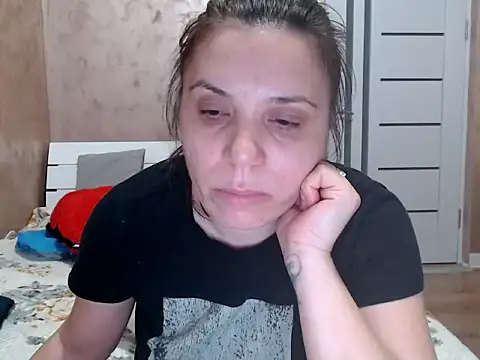 LorraGrey online show from April 1, 7:33 pm