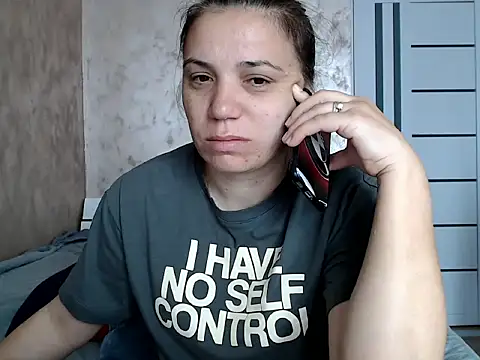 LorraGrey online show from May 8, 5:55 am