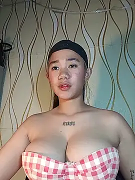 Snapshot of morena_joy69 chatting on June 7, 3:17 pm morena joy69 online show from June 7, 3:17 pm