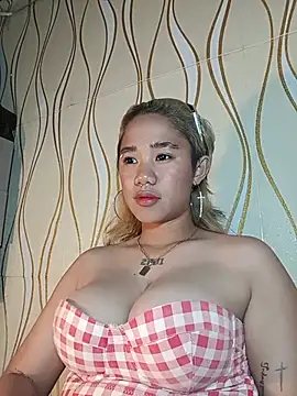 Snapshot of morena_joy69 chatting on July 5, 8:54 am morena joy69 online show from July 5, 8:54 am