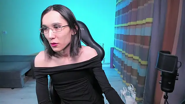 Snapshot of alison_marlowe chatting on February 8, 2:59 pm alison marlowe online show from February 8, 2:59 pm