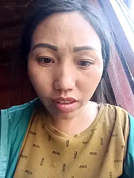 hot-luna- online show from April 12, 9:12 am