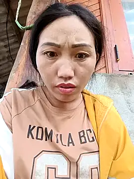 hot-luna- online show from May 12, 8:54 am