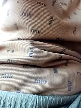 hot-luna- online show from May 25, 9:41 am
