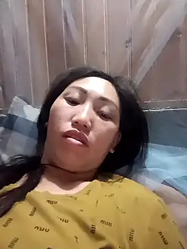 hot-luna- online show from April 11, 9:07 pm