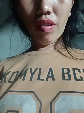hot-luna- online show from May 27, 2:02 pm