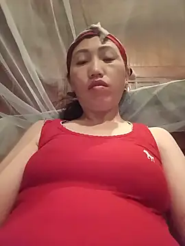 hot-luna- online show from May 18, 7:51 pm